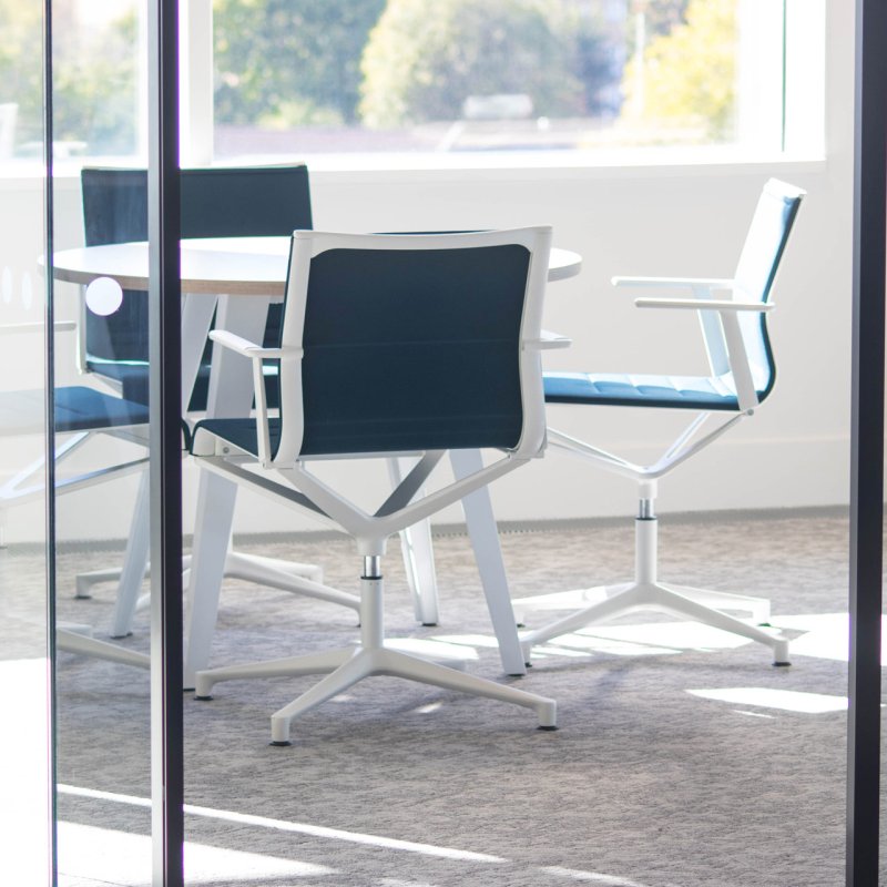 Workstation & open plan: designed for the teams you retain