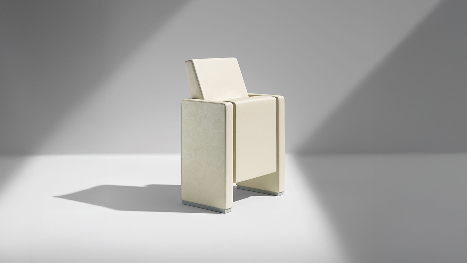 Auditorium chairs Chrono by Ares Line with every seat tipped up after a lecture