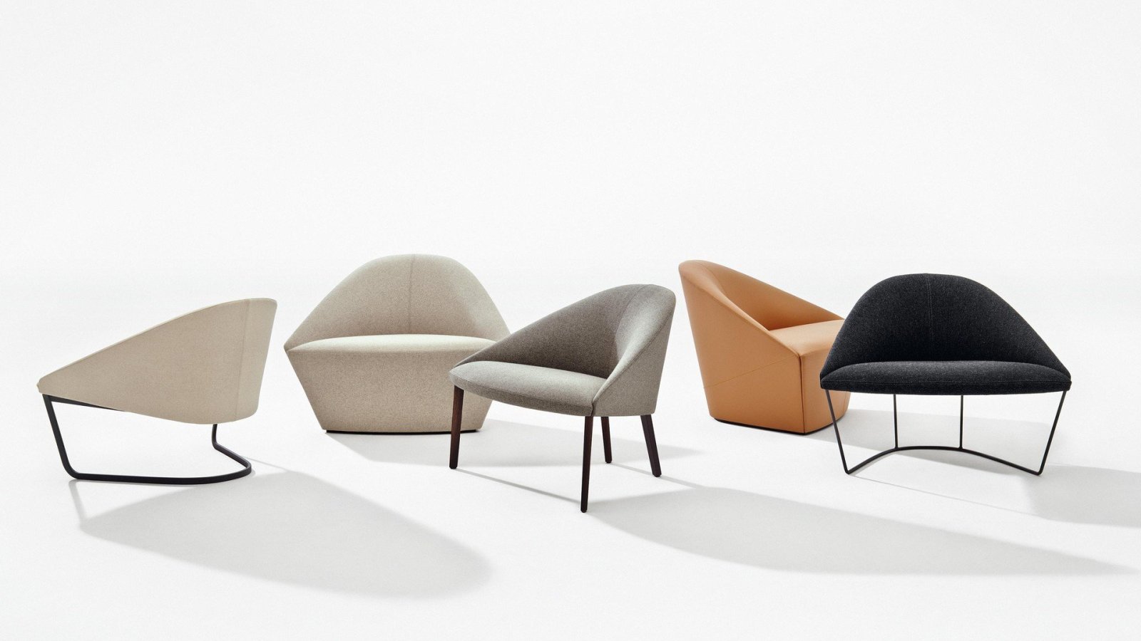 Waiting room armchairs Colina by Arper in an Indian office