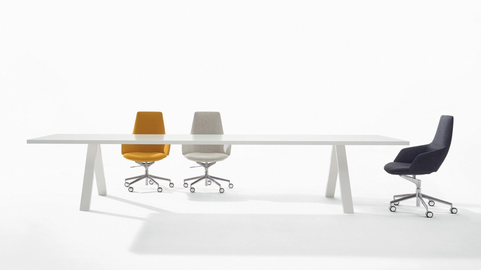 Meeting room table Cross by Arper in an Indian office