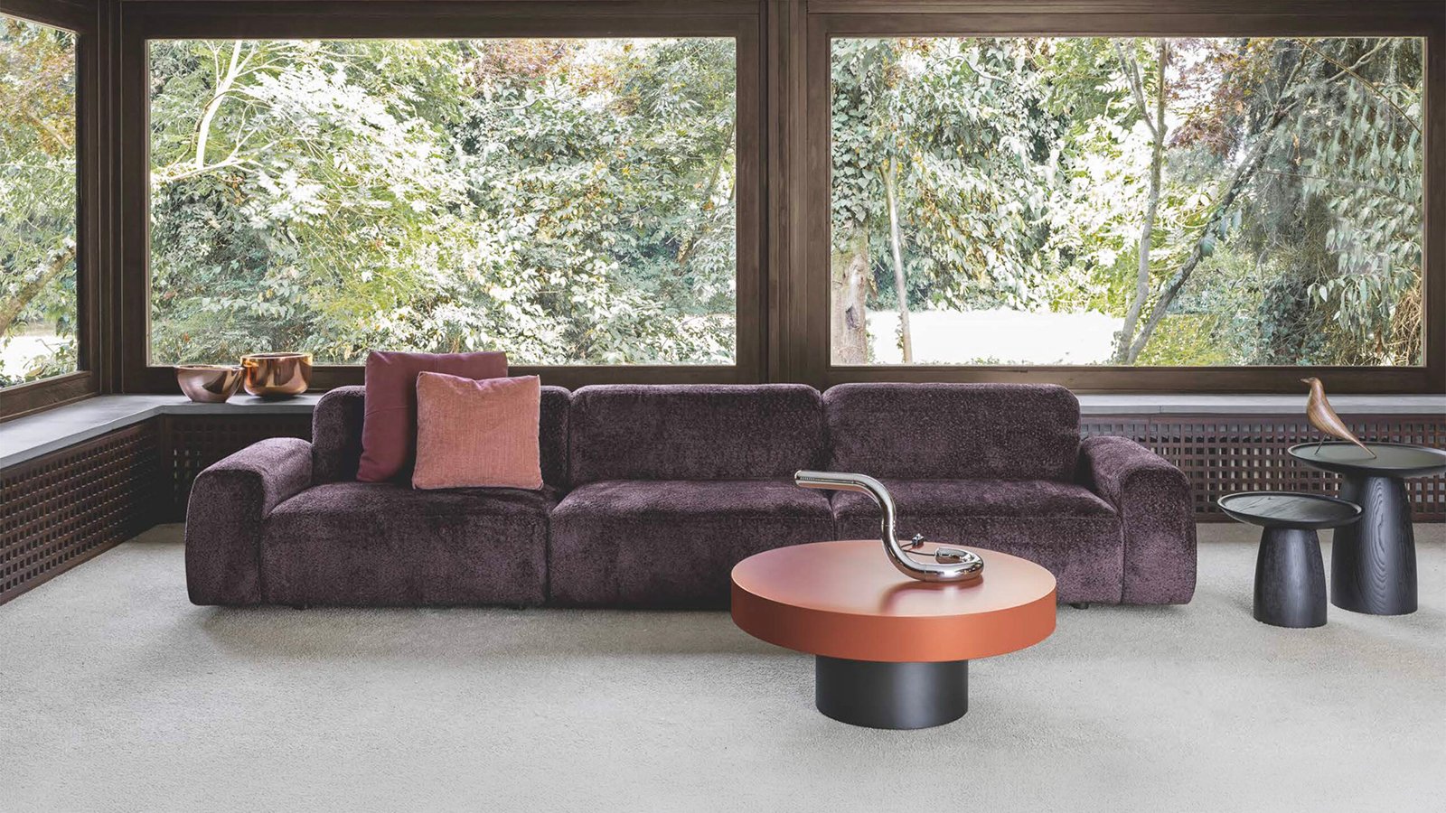 Cloud modular sofa from Flexteam measuring 375 cm, upholstered in a light fabric