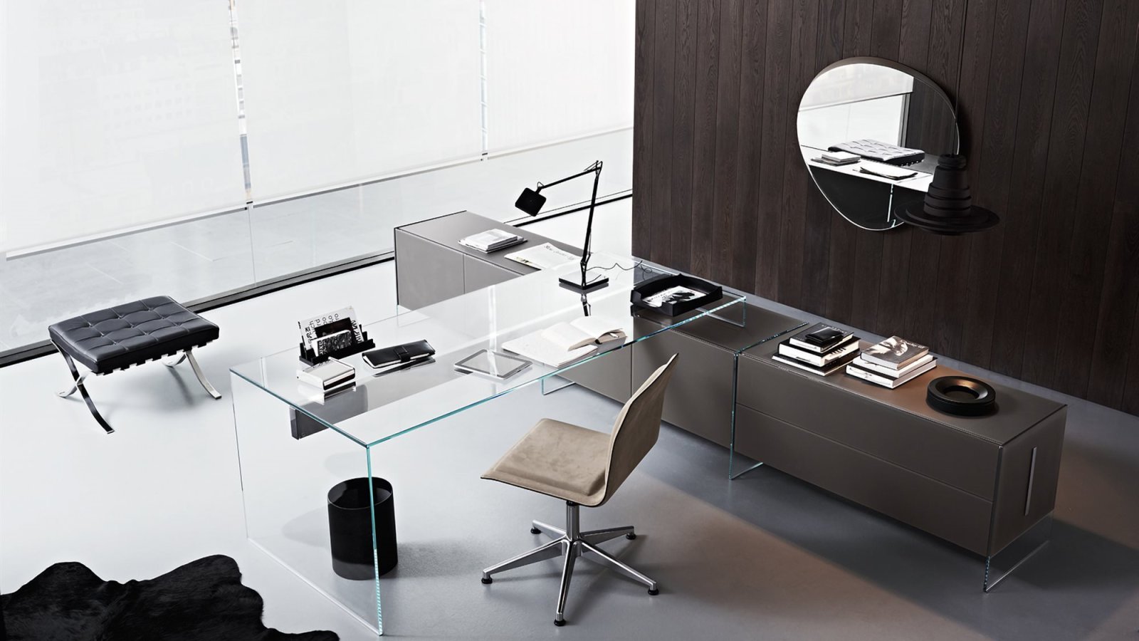 Designer office table Air Desk by Gallotti & Radice in clear crystal