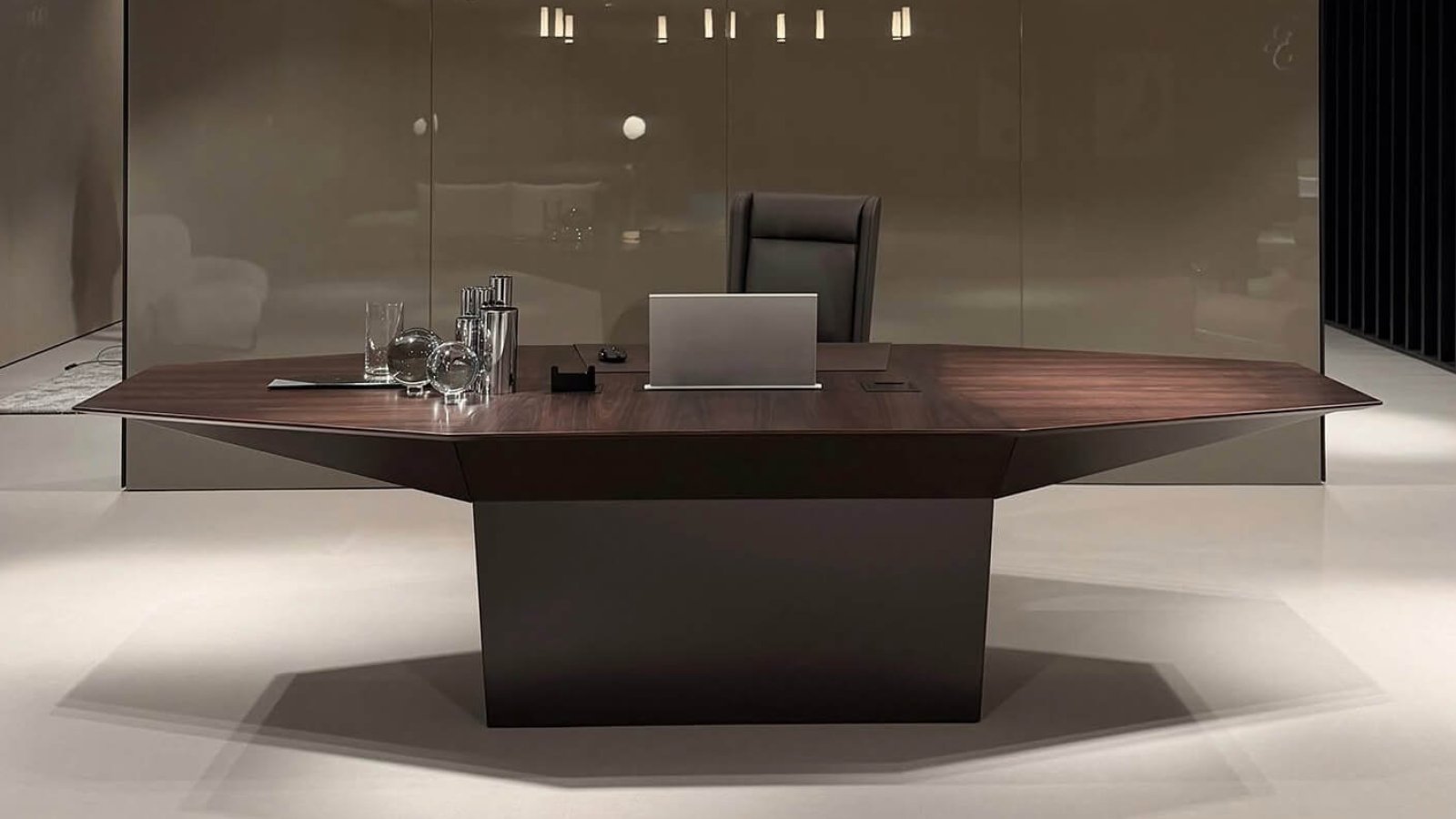 Eidos desk by i4Mariani styled as a home office table in rosewood