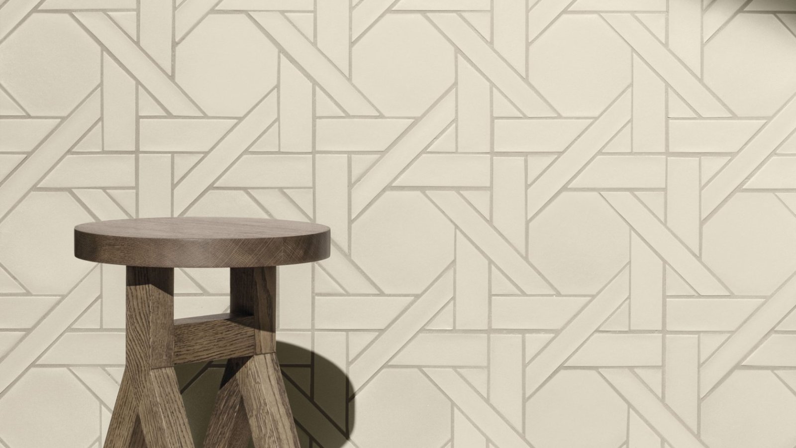 Weaving mosaic by Mutina in the interlocking Ba Leng pattern in white