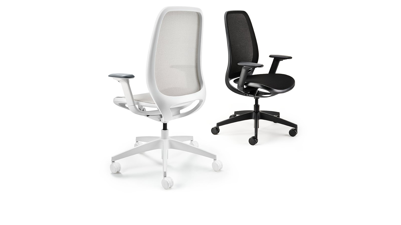Ergonomic office chair se:air by Sedus on an open-plan floor