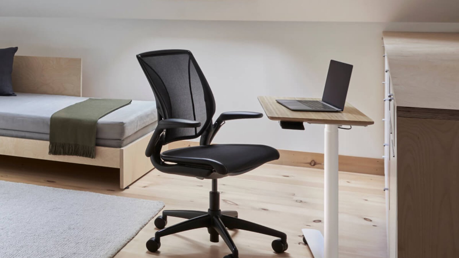 World LM ergonomic task chairs by Humanscale across an open-plan office floor