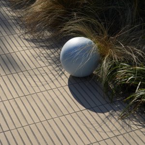 Osso L shown in Blu