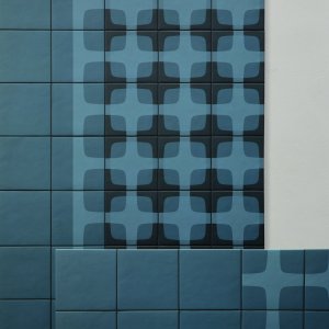 Cafeteria wall in Betty by Mutina retro grid
