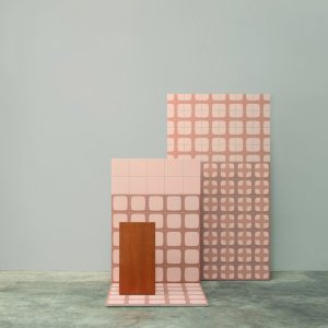 Betty Set graphic tile by Mutina