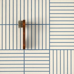 Fringe with tone-on-tone grout