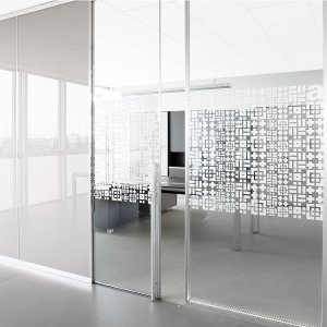 Exposed 60 mm perimeter profile of the Archiutti www.60 system