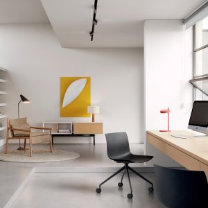 Swivel base of the Catifa Carta chair in a meeting room