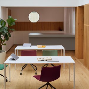 Wooden top on the Nuur table by Arper, from the 2024 update