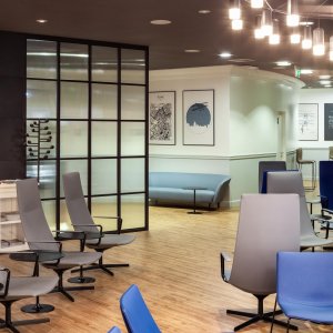 Meeting room in India furnished with Catifa Sensit chairs