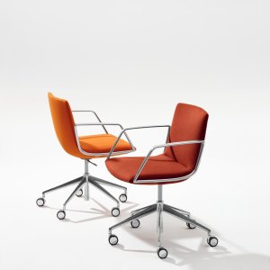 Low backrest Catifa Sensit for guests at the meeting table