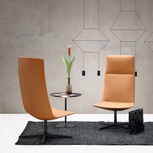 High backrest Catifa Sensit where the meeting is chaired