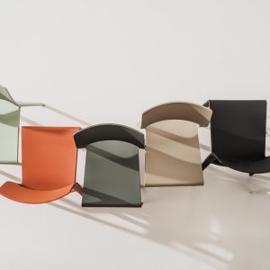 Juno 02 armchair version at a conference table