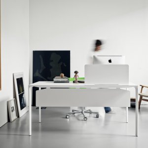 Grey Fenix laminate on a Nuur table top by Arper