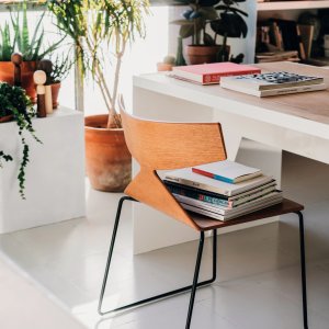 Arper Saya bar stool seen beside a bank counter