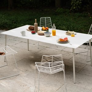 Leaf stool by Arper at counter height