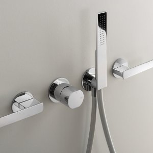 Three-hole set Ayla in satin stainless steel on a washbasin, Cea Design