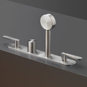 Detail of the rounded Lutezia handle by Jean-Michel Wilmotte