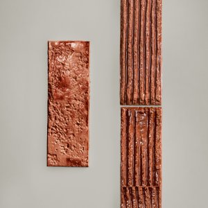 Mix of Chamotte modules and colours on a wall