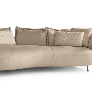 Side arms as a graphic sign on the Nuvola sofa
