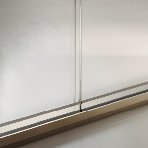 Solid Slender partition with oak veneer panels