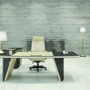 Leather section in the perimeter edge of the iSixty desk top