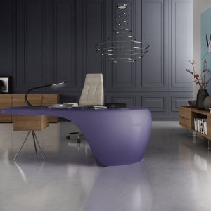 Shell in stormy black lacquer
