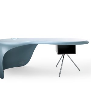 Desk of 220 centimetres with the box in place