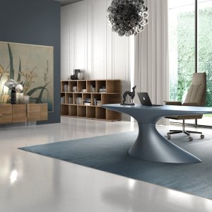 Stormy black finish