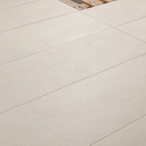 Terrace paved in Déchirer porcelain