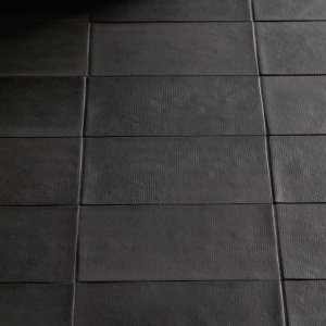 Bas-Relief tones Bianco Cipria Nero