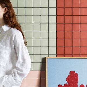 Wall and floor in modular Din ceramic by Mutina