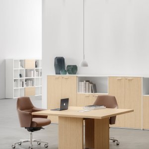 Oxford meeting table 240 by 120 by DVO