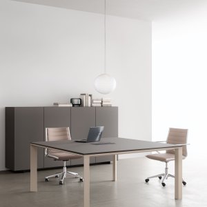 Planeta meeting table for the conference room
