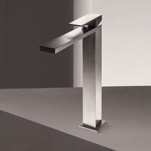High model F006 of the Mint mixer in chrome with a table-top washbasin