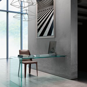 The 15 mm glass top of the Rialto desk
