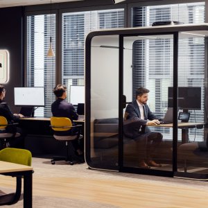Acoustic glass front of the Framery Four meeting pod