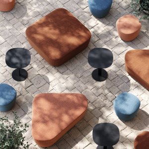 Four-star aluminium base of the Radar chair