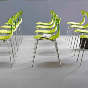 Ska Shark on castors for a workstation