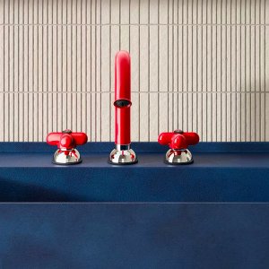 Washbasin and shower area with I Balocchi fittings finished in a single blue
