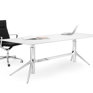 Height adjustable barrel table
