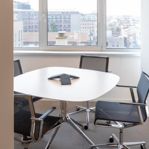 Stick Chair conference chair without armrests