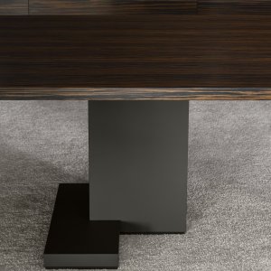 Service cabinet with electrically raised top
