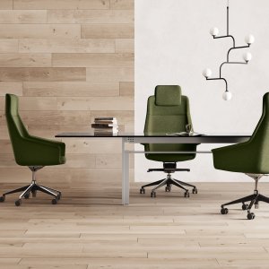 Jera Chair executive office chair by Las Mobili with quilted upholstery and polished aluminium five-star base