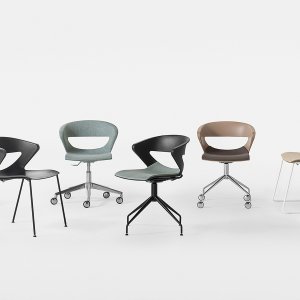 Conference room chairs from the Kicca range by Kastel around a rectangular meeting table