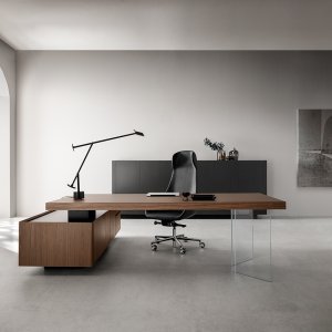 Electrified intermediate leg of a Kyo meeting table